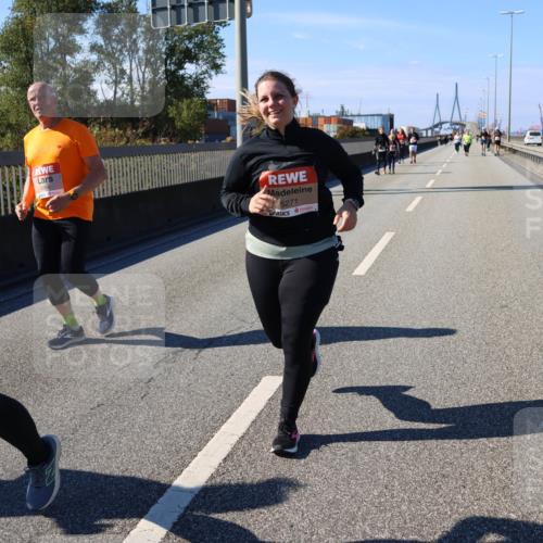 03.10.2025 - Köhlbrandbrückenlauf Strokosch-Dieckow http://msf.ph/oto/9166619 03.10.2025 13:20:52 Position 3 247, 6264, 5271 meine-sportfotos.de