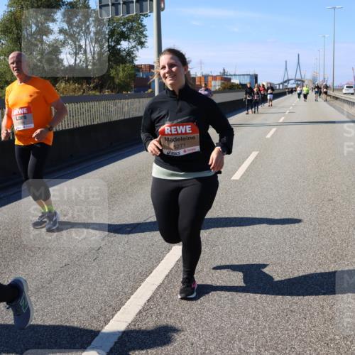03.10.2025 - Köhlbrandbrückenlauf Strokosch-Dieckow http://msf.ph/oto/9166621 03.10.2025 13:20:52 Position 3 6264, 5271 meine-sportfotos.de