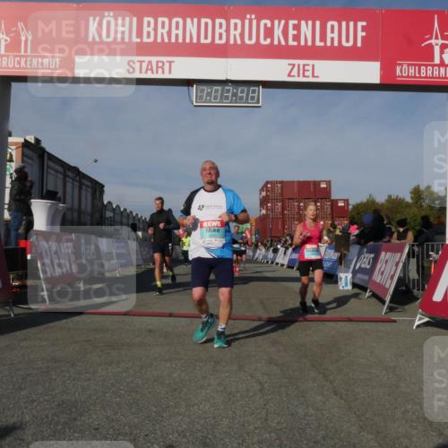 03.10.2025 - Köhlbrandbrückenlauf Matties Gatica Varas http://msf.ph/oto/9166623 03.10.2025 10:03:49 Ziel 1216, 1309, 1351, 1353, 2767, 3073, 3235, 3236, 3245, 3251, 3462, 3465, 3659, 3708, 3710, 3804, 3821 meine-sportfotos.de