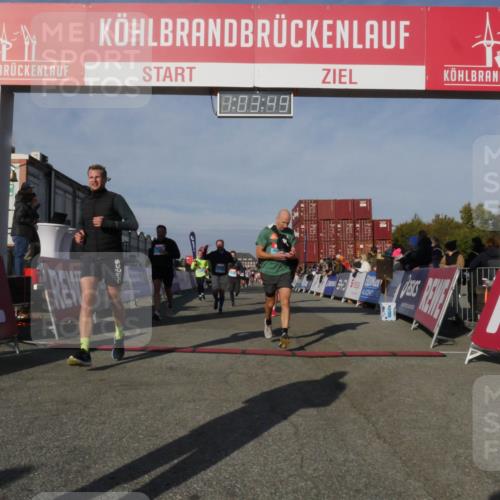 03.10.2025 - Köhlbrandbrückenlauf Matties Gatica Varas http://msf.ph/oto/9166628 03.10.2025 10:03:51 Ziel 1216, 1309, 1353, 2767, 3073, 3235, 3236, 3462, 3465, 3659, 3708, 3710, 3804, 3821 meine-sportfotos.de