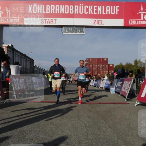03.10.2025 - Köhlbrandbrückenlauf Matties Gatica Varas http://msf.ph/oto/9166635 03.10.2025 10:03:53 Ziel 1039, 1216, 1309, 1353, 2767, 3138, 3236, 3462, 3465, 3659, 3708, 3710, 3804, 3821 meine-sportfotos.de