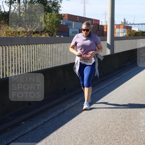 03.10.2025 - Köhlbrandbrückenlauf Strokosch-Dieckow http://msf.ph/oto/9166636 03.10.2025 13:20:57 Position 3 5999 meine-sportfotos.de
