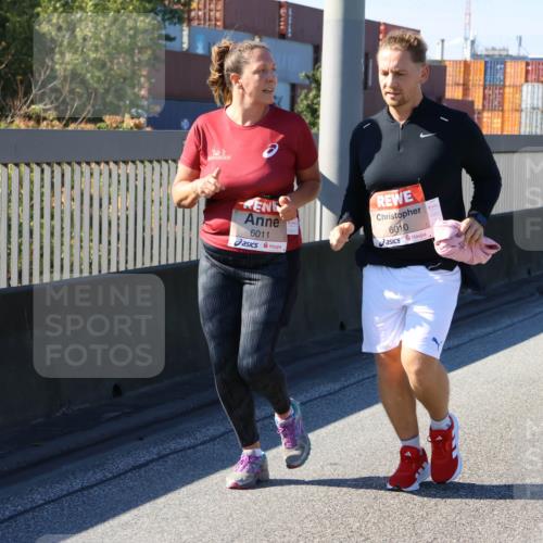 03.10.2025 - Köhlbrandbrückenlauf Strokosch-Dieckow http://msf.ph/oto/9166651 03.10.2025 13:21:06 Position 3 6011, 6010 meine-sportfotos.de
