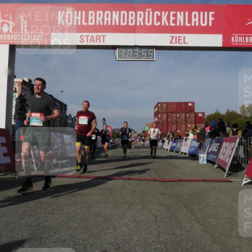 03.10.2025 - Köhlbrandbrückenlauf Matties Gatica Varas http://msf.ph/oto/9166652 03.10.2025 10:03:57 Ziel 1039, 1216, 1309, 3138, 3236, 3462, 3465, 3821 meine-sportfotos.de