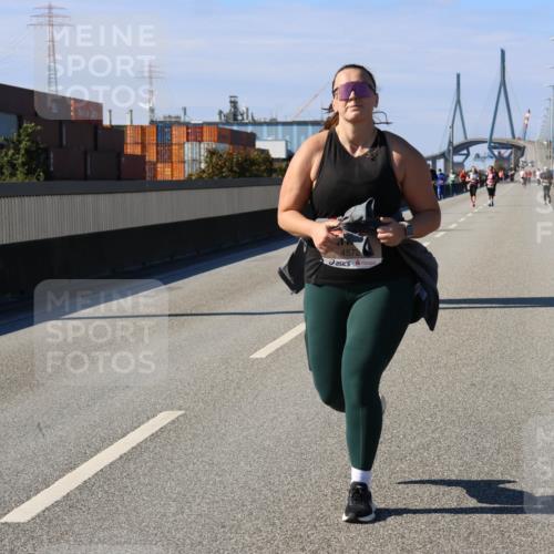03.10.2025 - Köhlbrandbrückenlauf Strokosch-Dieckow http://msf.ph/oto/9166692 03.10.2025 13:21:17 Position 3 4572 meine-sportfotos.de