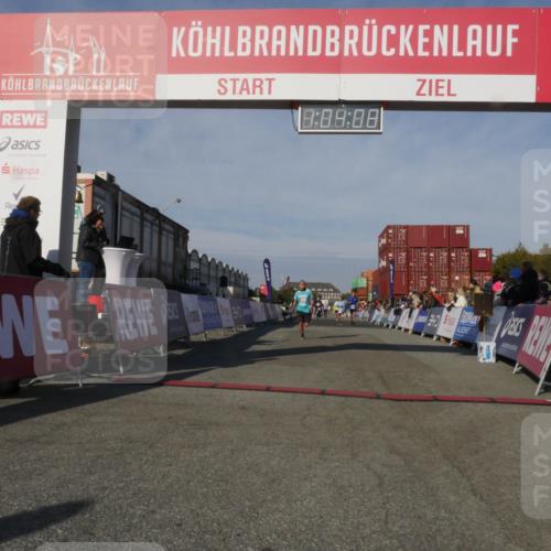 03.10.2025 - Köhlbrandbrückenlauf Matties Gatica Varas http://msf.ph/oto/9166695 03.10.2025 10:04:09 Ziel 1141, 1543, 1702, 2732, 2791, 2798 meine-sportfotos.de