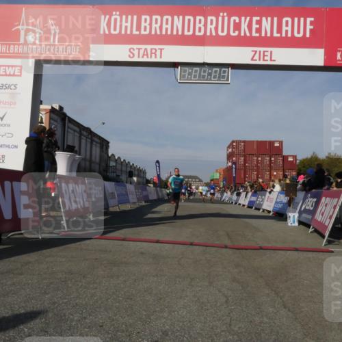 03.10.2025 - Köhlbrandbrückenlauf Matties Gatica Varas http://msf.ph/oto/9166698 03.10.2025 10:04:10 Ziel 1141, 1543, 1702, 2732, 2791, 2798 meine-sportfotos.de