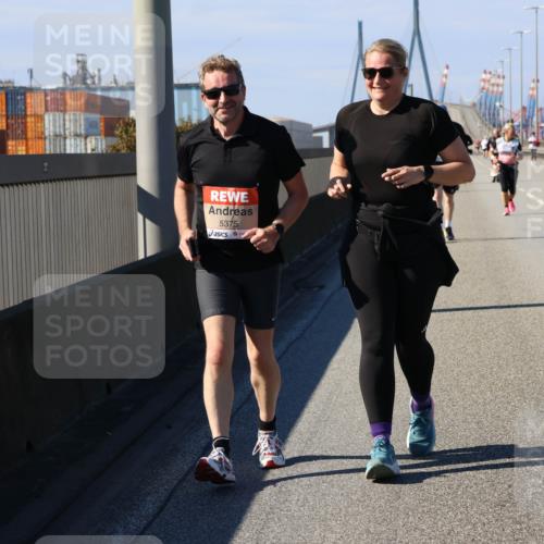 03.10.2025 - Köhlbrandbrückenlauf Strokosch-Dieckow http://msf.ph/oto/9166705 03.10.2025 13:21:32 Position 3 5375 meine-sportfotos.de