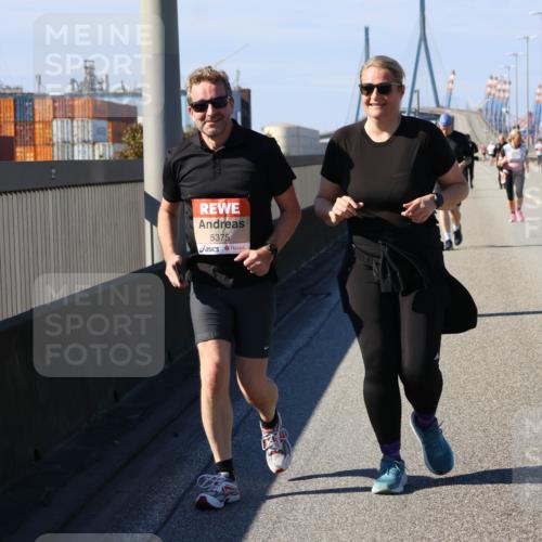 03.10.2025 - Köhlbrandbrückenlauf Strokosch-Dieckow http://msf.ph/oto/9166710 03.10.2025 13:21:33 Position 3 5375 meine-sportfotos.de