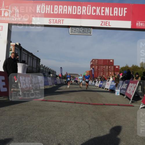 03.10.2025 - Köhlbrandbrückenlauf Matties Gatica Varas http://msf.ph/oto/9166711 03.10.2025 10:04:14 Ziel 1056, 1245, 1533, 1543, 1702, 2732, 2791, 2798, 3067, 3766, 3830 meine-sportfotos.de