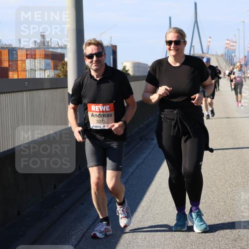 03.10.2025 - Köhlbrandbrückenlauf Strokosch-Dieckow http://msf.ph/oto/9166712 03.10.2025 13:21:33 Position 3 5375 meine-sportfotos.de