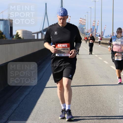 03.10.2025 - Köhlbrandbrückenlauf Strokosch-Dieckow http://msf.ph/oto/9166720 03.10.2025 13:21:42 Position 3 5136, 0, 6550 meine-sportfotos.de