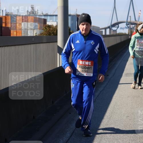 03.10.2025 - Köhlbrandbrückenlauf Strokosch-Dieckow http://msf.ph/oto/9166754 03.10.2025 13:21:57 Position 3 5748, 5635 meine-sportfotos.de