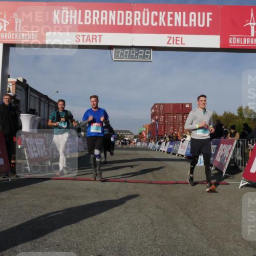 03.10.2025 - Köhlbrandbrückenlauf Matties Gatica Varas http://msf.ph/oto/9166757 03.10.2025 10:04:26 Ziel 1080, 1177, 1370, 1533, 2323, 3067, 3301, 3379, 3516, 3791, 3830 meine-sportfotos.de