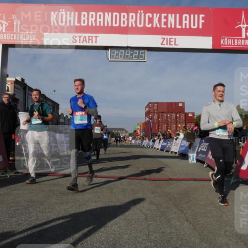 03.10.2025 - Köhlbrandbrückenlauf Matties Gatica Varas http://msf.ph/oto/9166759 03.10.2025 10:04:27 Ziel 1080, 1177, 1370, 2323, 3301, 3379, 3516, 3791 meine-sportfotos.de
