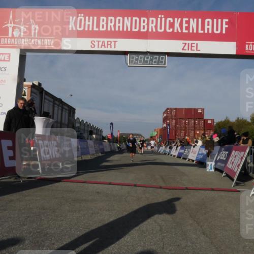 03.10.2025 - Köhlbrandbrückenlauf Matties Gatica Varas http://msf.ph/oto/9166776 03.10.2025 10:04:31 Ziel 1080, 1177, 2029, 3301, 3379, 3516, 3791 meine-sportfotos.de