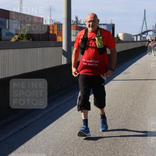 03.10.2025 - Köhlbrandbrückenlauf Strokosch-Dieckow http://msf.ph/oto/9166793 03.10.2025 13:22:07 Position 3  meine-sportfotos.de