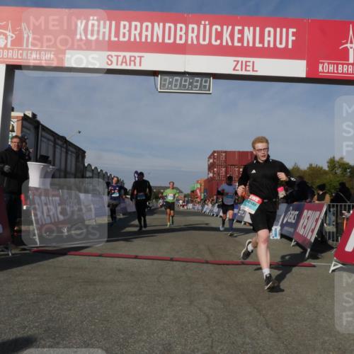 03.10.2025 - Köhlbrandbrückenlauf Matties Gatica Varas http://msf.ph/oto/9166794 03.10.2025 10:04:36 Ziel 1025, 1080, 2029, 2672, 3160, 3301, 3379, 3516, 3791 meine-sportfotos.de