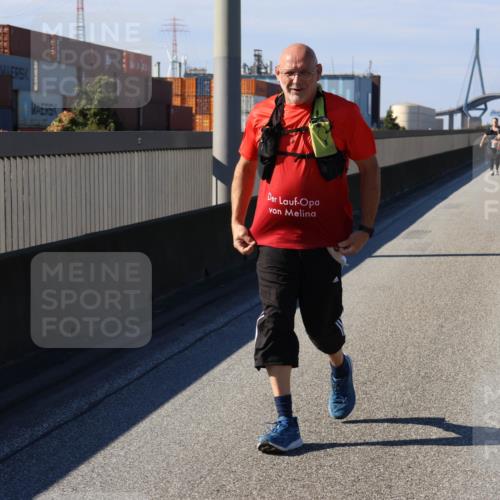 03.10.2025 - Köhlbrandbrückenlauf Strokosch-Dieckow http://msf.ph/oto/9166795 03.10.2025 13:22:07 Position 3  meine-sportfotos.de