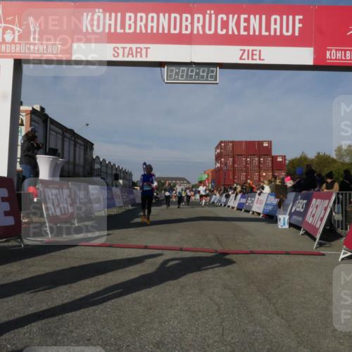 03.10.2025 - Köhlbrandbrückenlauf Matties Gatica Varas http://msf.ph/oto/9166824 03.10.2025 10:04:44 Ziel 1025, 1073, 1218, 1308, 1623, 2672, 2822, 3160, 3753, 3799, 3835 meine-sportfotos.de