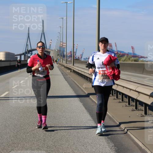 03.10.2025 - Köhlbrandbrückenlauf Strokosch-Dieckow http://msf.ph/oto/9166826 03.10.2025 13:22:25 Position 3 5275, 5388 meine-sportfotos.de