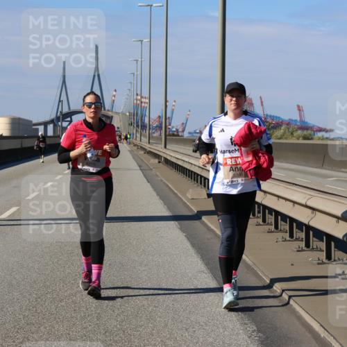 03.10.2025 - Köhlbrandbrückenlauf Strokosch-Dieckow http://msf.ph/oto/9166828 03.10.2025 13:22:25 Position 3 5275, 5388 meine-sportfotos.de