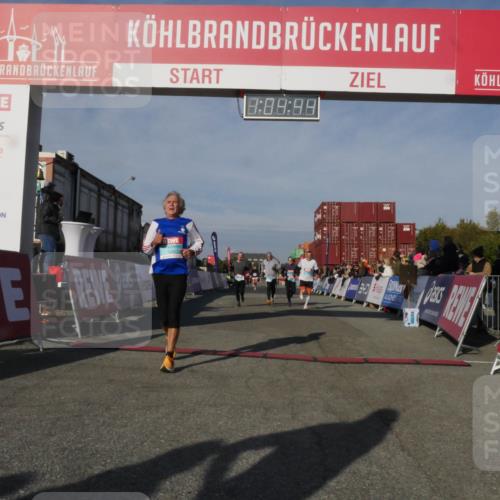 03.10.2025 - Köhlbrandbrückenlauf Matties Gatica Varas http://msf.ph/oto/9166831 03.10.2025 10:04:46 Ziel 1025, 1073, 1218, 1308, 1623, 2672, 2714, 2822, 3160, 3753, 3799, 3835 meine-sportfotos.de