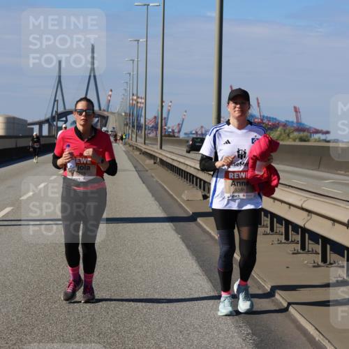 03.10.2025 - Köhlbrandbrückenlauf Strokosch-Dieckow http://msf.ph/oto/9166835 03.10.2025 13:22:25 Position 3 5275, 5388 meine-sportfotos.de