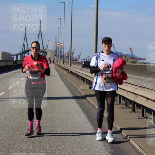 03.10.2025 - Köhlbrandbrückenlauf Strokosch-Dieckow http://msf.ph/oto/9166838 03.10.2025 13:22:25 Position 3 5275, 5388 meine-sportfotos.de