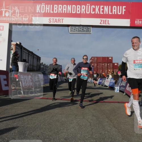 03.10.2025 - Köhlbrandbrückenlauf Matties Gatica Varas http://msf.ph/oto/9166842 03.10.2025 10:04:49 Ziel 1073, 1218, 1225, 1308, 1403, 1623, 2714, 2822, 3753, 3799, 3835 meine-sportfotos.de