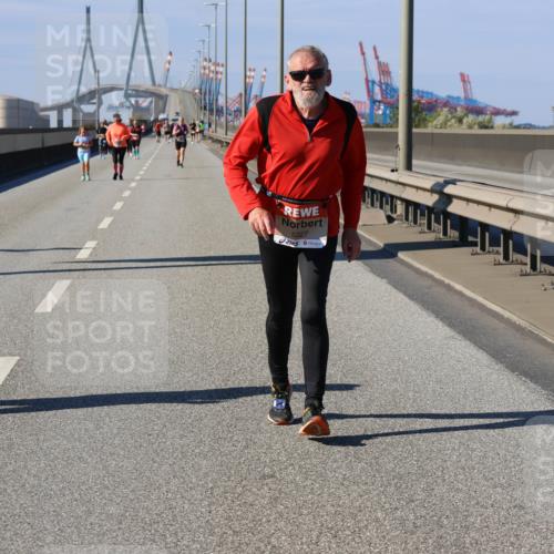 03.10.2025 - Köhlbrandbrückenlauf Strokosch-Dieckow http://msf.ph/oto/9166853 03.10.2025 13:22:44 Position 3 5327 meine-sportfotos.de