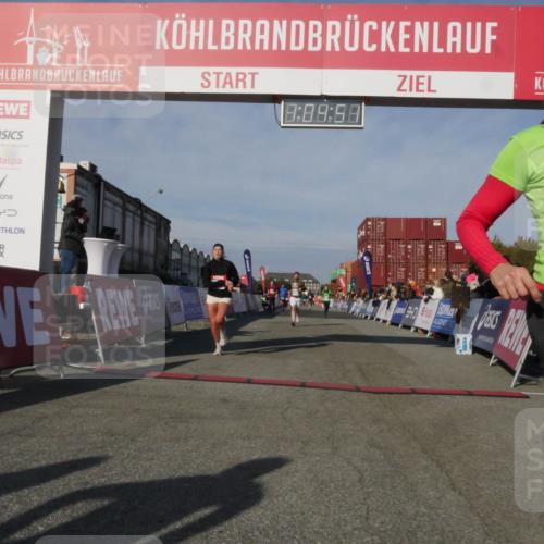 03.10.2025 - Köhlbrandbrückenlauf Matties Gatica Varas http://msf.ph/oto/9166854 03.10.2025 10:04:52 Ziel 1225, 1236, 1403, 2714, 3117, 3753, 3835 meine-sportfotos.de