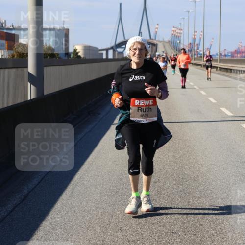 03.10.2025 - Köhlbrandbrückenlauf Strokosch-Dieckow http://msf.ph/oto/9166864 03.10.2025 13:22:50 Position 3 4824 meine-sportfotos.de