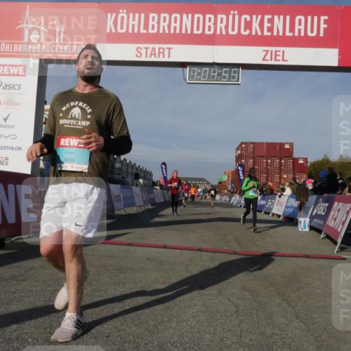 03.10.2025 - Köhlbrandbrückenlauf Matties Gatica Varas http://msf.ph/oto/9166871 03.10.2025 10:04:57 Ziel 1225, 1236, 1302, 1403, 1447, 1457, 2714, 3117, 3812 meine-sportfotos.de