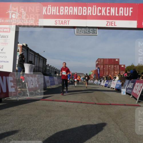 03.10.2025 - Köhlbrandbrückenlauf Matties Gatica Varas http://msf.ph/oto/9166878 03.10.2025 10:04:59 Ziel 1225, 1236, 1302, 1403, 1447, 1457, 3117, 3812 meine-sportfotos.de