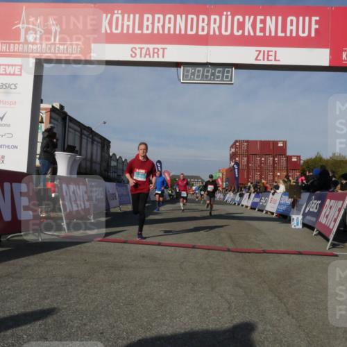 03.10.2025 - Köhlbrandbrückenlauf Matties Gatica Varas http://msf.ph/oto/9166879 03.10.2025 10:04:59 Ziel 1225, 1236, 1302, 1403, 1447, 1457, 3117, 3812 meine-sportfotos.de