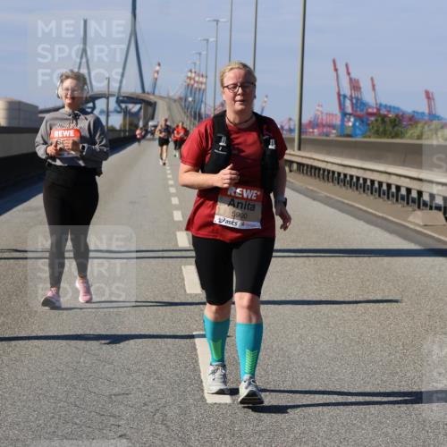03.10.2025 - Köhlbrandbrückenlauf Strokosch-Dieckow http://msf.ph/oto/9166919 03.10.2025 13:23:20 Position 3 5900 meine-sportfotos.de