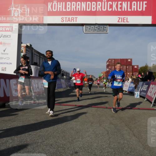 03.10.2025 - Köhlbrandbrückenlauf Matties Gatica Varas http://msf.ph/oto/9166937 03.10.2025 10:05:15 Ziel 1033, 1239, 1346, 1359, 1477, 1622, 1944, 3409, 3721 meine-sportfotos.de