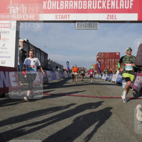 03.10.2025 - Köhlbrandbrückenlauf Matties Gatica Varas http://msf.ph/oto/9166947 03.10.2025 10:05:18 Ziel 1033, 1239, 1359, 1622, 2661, 3721 meine-sportfotos.de