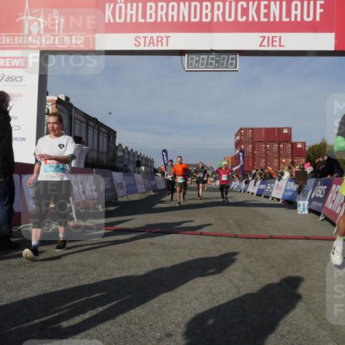 03.10.2025 - Köhlbrandbrückenlauf Matties Gatica Varas http://msf.ph/oto/9166949 03.10.2025 10:05:18 Ziel 1033, 1239, 1359, 1622, 2661, 3721 meine-sportfotos.de