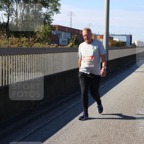 03.10.2025 - Köhlbrandbrückenlauf Strokosch-Dieckow http://msf.ph/oto/9166951 03.10.2025 13:23:27 Position 3 4980 meine-sportfotos.de