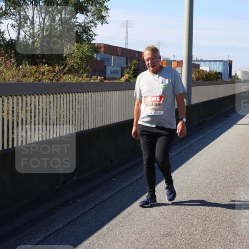03.10.2025 - Köhlbrandbrückenlauf Strokosch-Dieckow http://msf.ph/oto/9166953 03.10.2025 13:23:27 Position 3 4980 meine-sportfotos.de