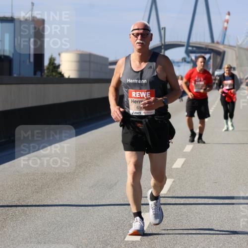 03.10.2025 - Köhlbrandbrückenlauf Strokosch-Dieckow http://msf.ph/oto/9166959 03.10.2025 13:23:42 Position 3 610 meine-sportfotos.de