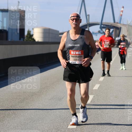 03.10.2025 - Köhlbrandbrückenlauf Strokosch-Dieckow http://msf.ph/oto/9166961 03.10.2025 13:23:42 Position 3 6164 meine-sportfotos.de