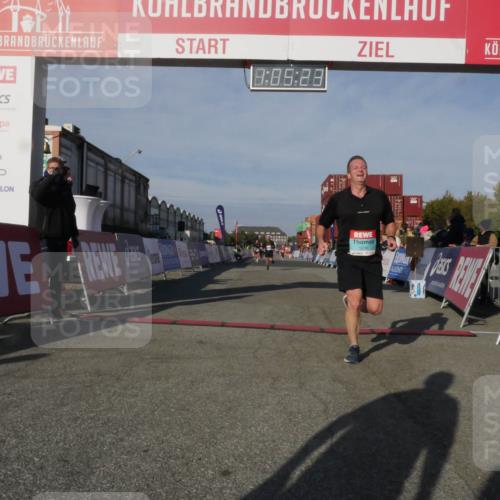 03.10.2025 - Köhlbrandbrückenlauf Matties Gatica Varas http://msf.ph/oto/9166973 03.10.2025 10:05:25 Ziel 2084, 2661, 3842 meine-sportfotos.de