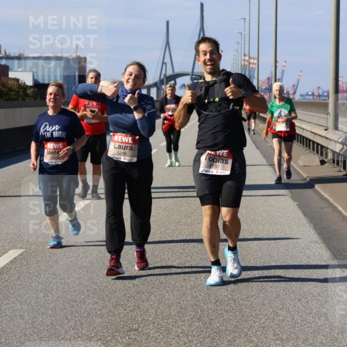 03.10.2025 - Köhlbrandbrückenlauf Strokosch-Dieckow http://msf.ph/oto/9166986 03.10.2025 13:23:51 Position 3 6558, 5216, 4157 meine-sportfotos.de