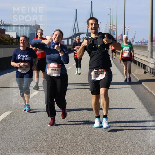 03.10.2025 - Köhlbrandbrückenlauf Strokosch-Dieckow http://msf.ph/oto/9166990 03.10.2025 13:23:51 Position 3 6558, 5216, 4157 meine-sportfotos.de