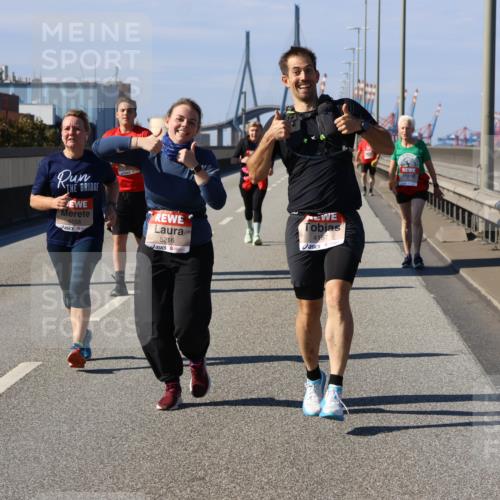 03.10.2025 - Köhlbrandbrückenlauf Strokosch-Dieckow http://msf.ph/oto/9166992 03.10.2025 13:23:51 Position 3 6558, 5216, 4157 meine-sportfotos.de