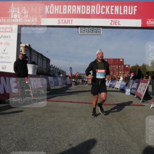 03.10.2025 - Köhlbrandbrückenlauf Matties Gatica Varas http://msf.ph/oto/9166993 03.10.2025 10:05:30 Ziel 1385, 2084, 3679, 3842 meine-sportfotos.de