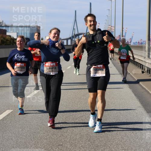 03.10.2025 - Köhlbrandbrückenlauf Strokosch-Dieckow http://msf.ph/oto/9166996 03.10.2025 13:23:51 Position 3 6558, 5216, 4157 meine-sportfotos.de